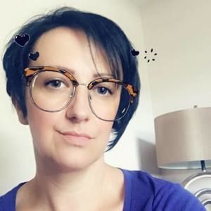 Meet your Posher, Larisa